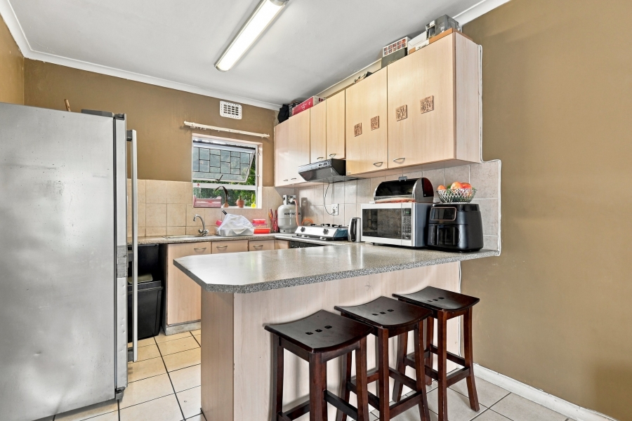 2 Bedroom Property for Sale in Wynberg Western Cape